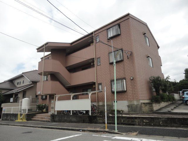 拡大写真:サンパーク中平 3階302の外観写真(昼)