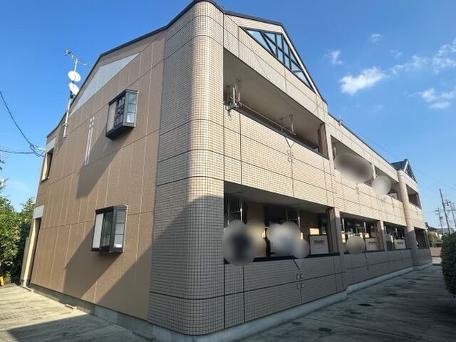 拡大写真:メゾンファン 1階101の外観写真(昼)