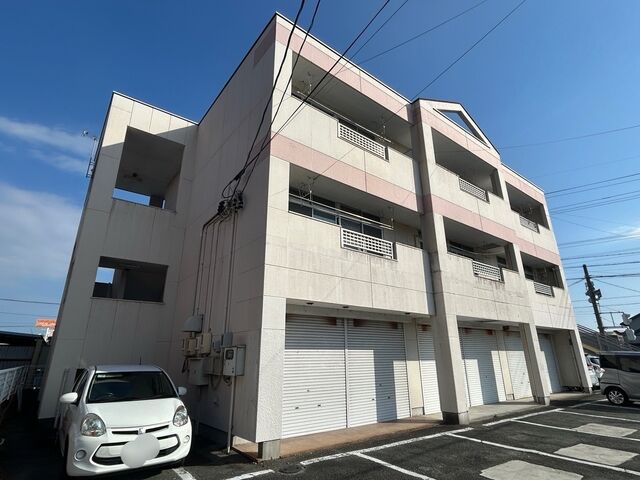 拡大写真:サンパレスSAKAI 3階302の外観写真(昼)