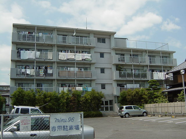 拡大写真:マイン96 1階205の外観写真(昼)