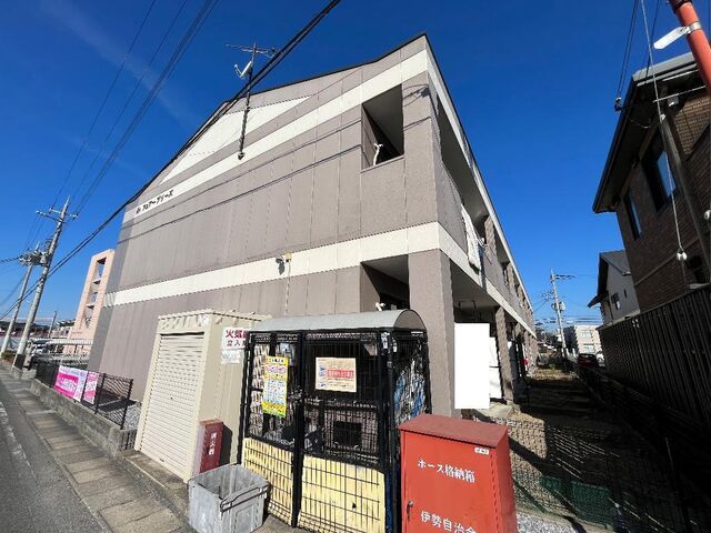 拡大写真:フェアーブリーズ 1階105の外観写真(昼)