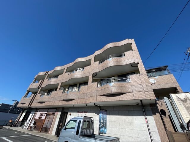フローラルコートⅡ番館の外観
