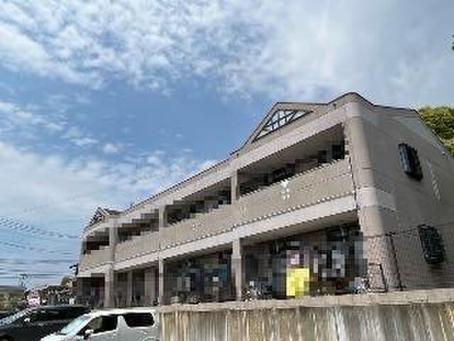 拡大写真:メゾンドコンフォース Ⅱ 1階101の外観写真(昼)