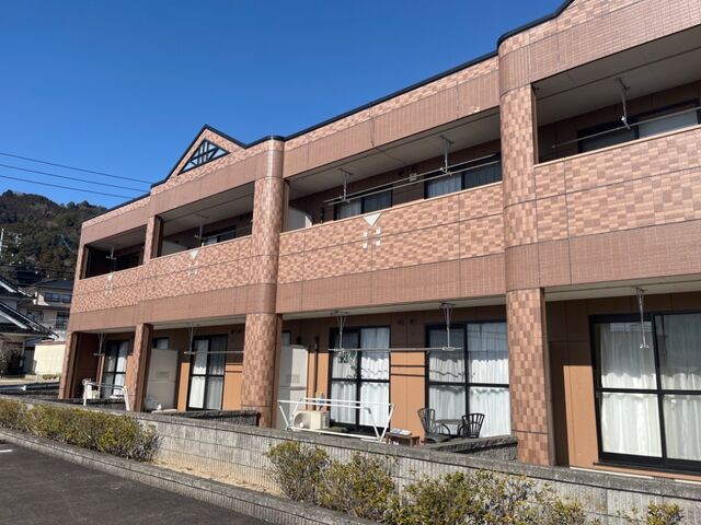 拡大写真:コーポ花の樹 2階203の外観写真(昼)