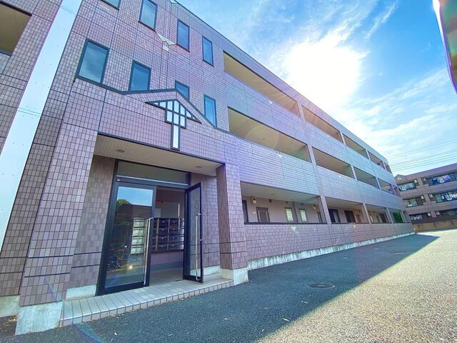 拡大写真:ディア フレンド KOIZUMI 3階306の外観写真(昼)