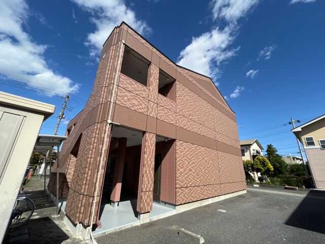拡大写真:メゾングラース 2階205の外観写真(昼)