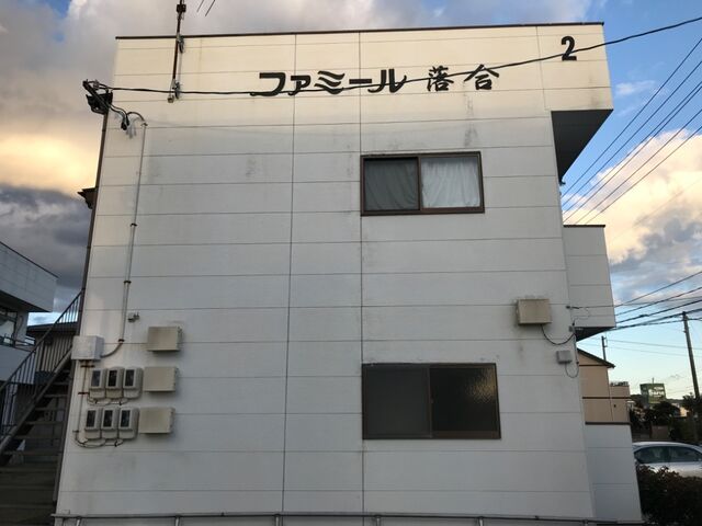 拡大写真:コーポ落合2 2階203の外観写真(昼)
