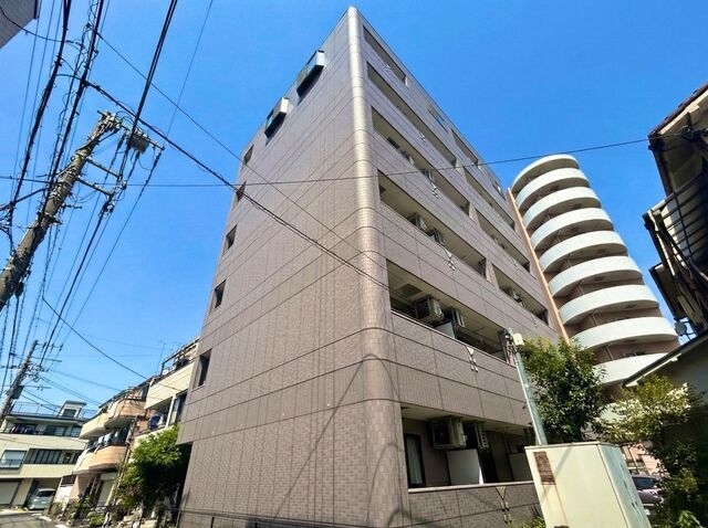 拡大写真:コンフォール・戸手 3階303の外観写真(昼)