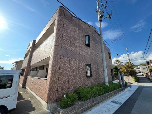 拡大写真:ベルメゾンS 1階102の外観写真(昼)