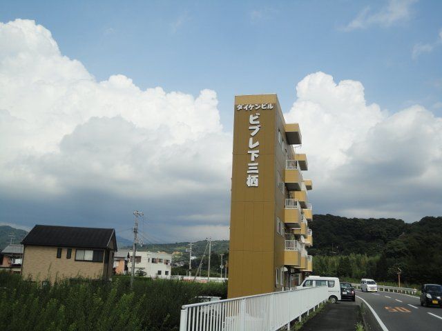 拡大写真:ビブレ下三栖 5階A5-2の外観写真(昼)