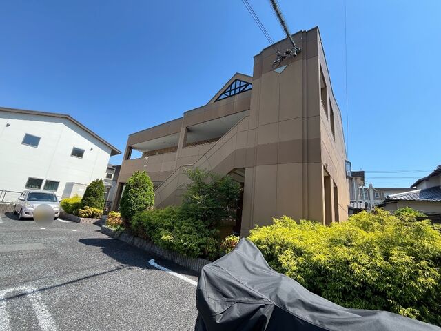 拡大写真:エスポアール T&Y 2階202の外観写真(昼)