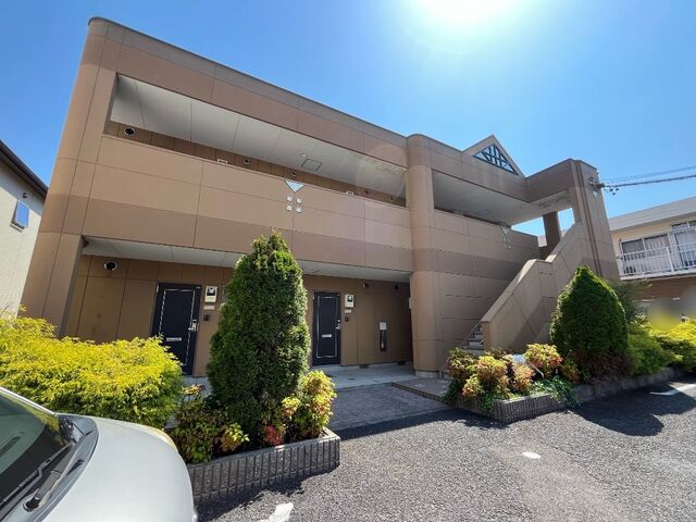 拡大写真:エスポアール T&Y 2階202の外観写真(昼)