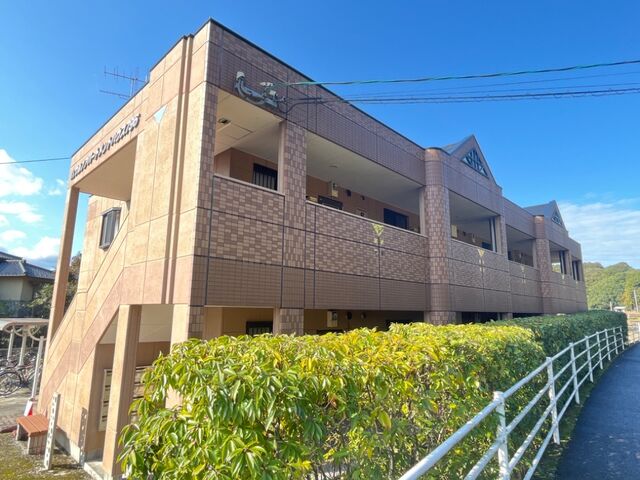ウルノアパートメントハウス796の外観
