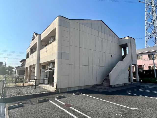 拡大写真:パラシオン旭B 2階201の外観写真(昼)