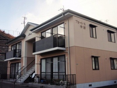 写真:フォーレス中村の外観