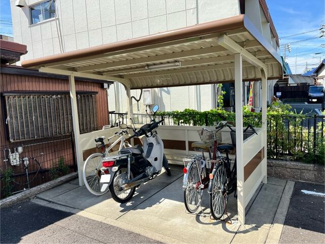 拡大写真:サニーパレス 2階205の外観写真(昼)