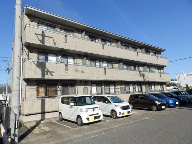 拡大写真：ジュネス北御座 2階201の外観写真（昼）