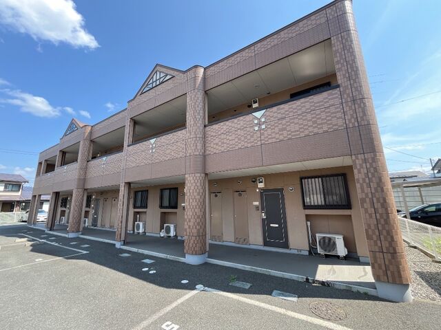 ヴィア グラン シャリオの外観