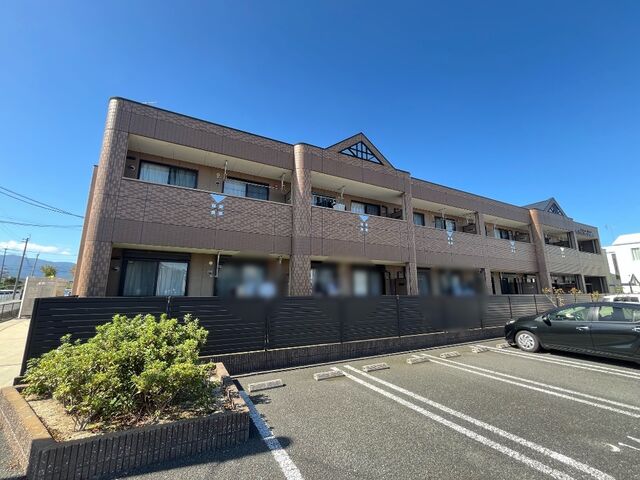 拡大写真:エトワールグランデ 1階101の外観写真(昼)