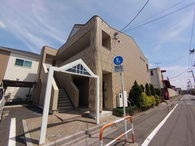 拡大写真:SunGarden -サンガーデン- 1階102の外観写真(昼)