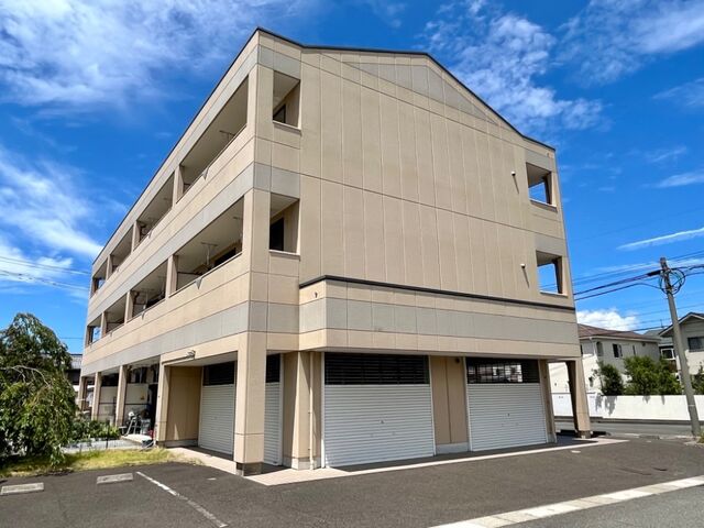 拡大写真:まほらま2番館 3階301の外観写真(昼)