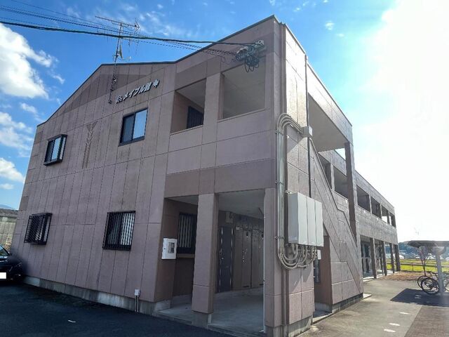 拡大写真:メイプル館 1階108の外観写真(昼)