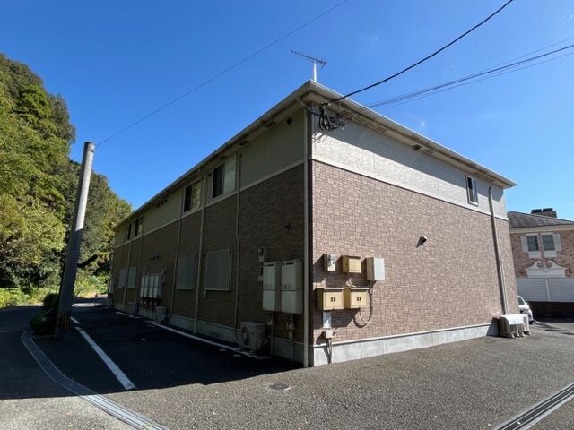拡大写真:クレストール川島 1階103の外観写真(昼)