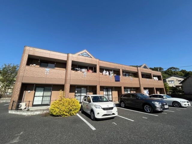 拡大写真:クレストールアン 1階103の外観写真(昼)