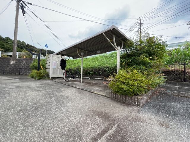 拡大写真:CasaBonneur 2階206の外観写真(昼)