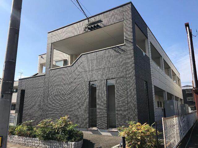 拡大写真:レマーレⅠ 1階102の外観写真(昼)