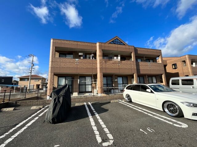 サンハイツ室尾の外観