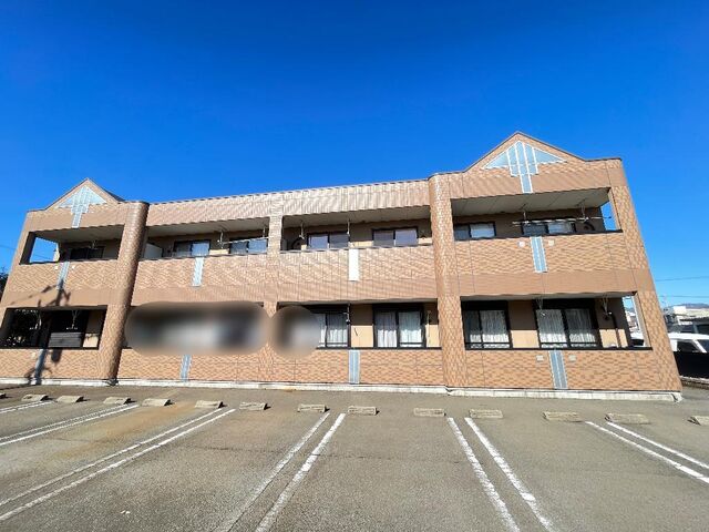 拡大写真:メゾン・リシェ 1階101の外観写真(昼)