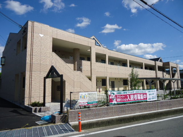 拡大写真:アンジュー 壱号館 1階102の外観写真(昼)