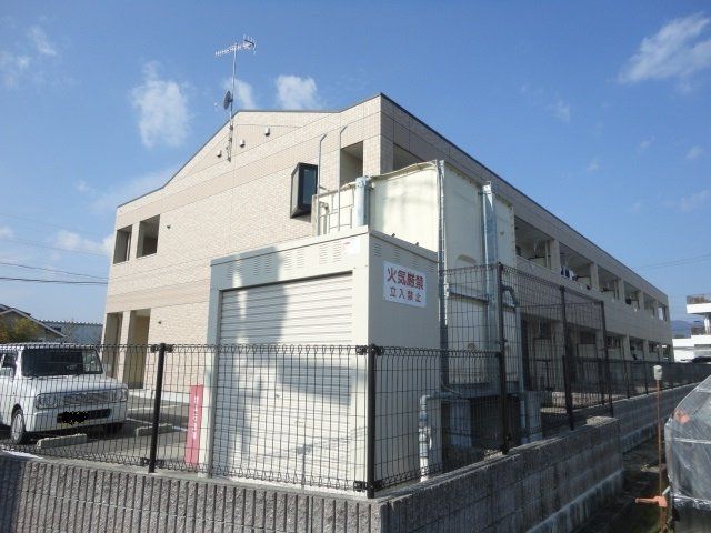 拡大写真:アンジュー 壱号館 1階102の外観写真(昼)