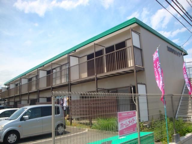 拡大写真:なかみちハイツ 2階201の外観写真(昼)