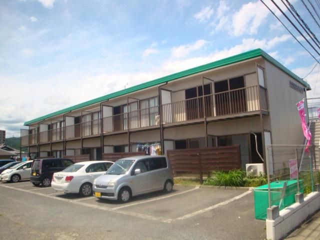 拡大写真:なかみちハイツ 2階201の外観写真(昼)