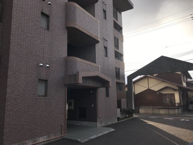 拡大写真:熊本市中央区出水6丁目 2階202の外観写真(昼)