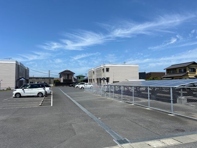 拡大写真：ハイツ江昭　Ａ棟 2階203の外観写真（昼）