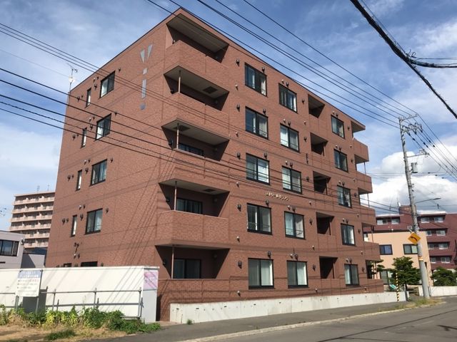 エトワールグランデの外観