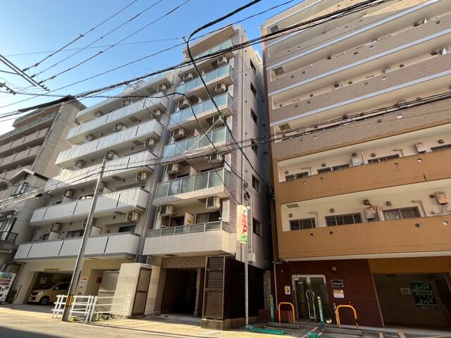 拡大写真:Moon Shine 1階102の外観写真(昼)