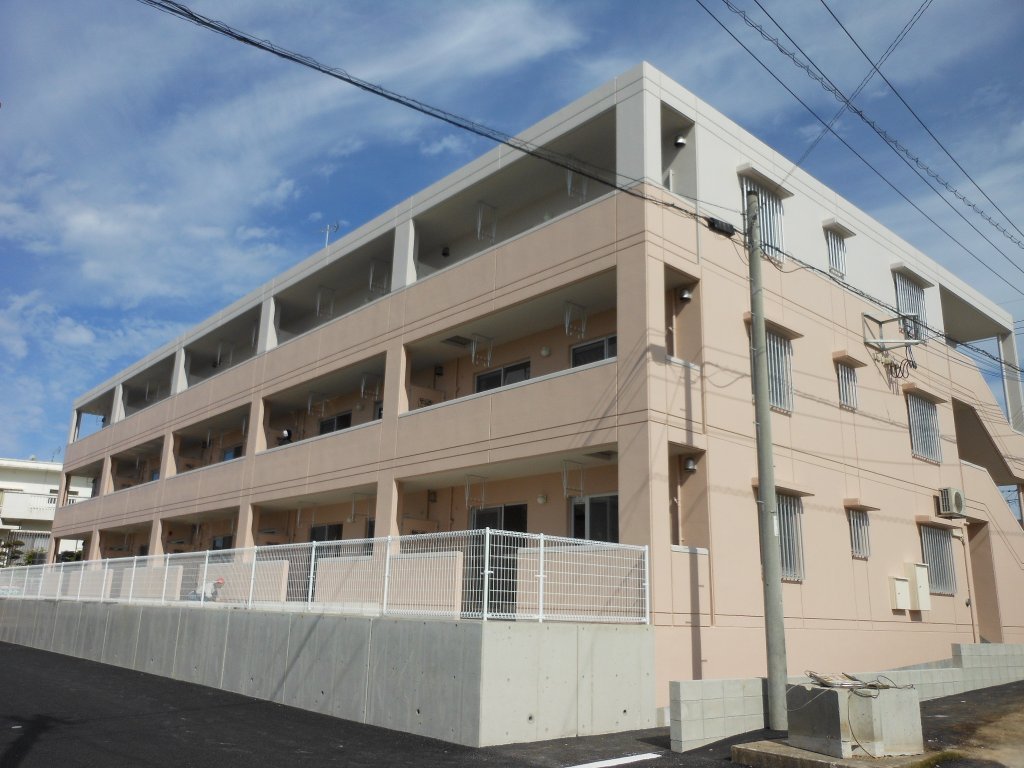 写真:IHA HILLSの外観