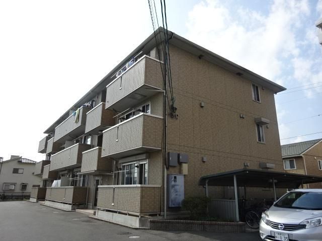 拡大写真：パストラル　浜町 2階203の外観写真（昼）