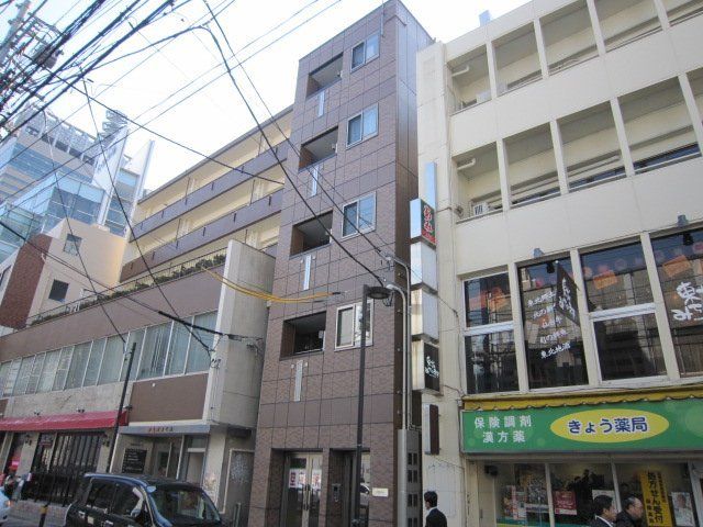 拡大写真:アーバン21 2階201の外観写真(昼)