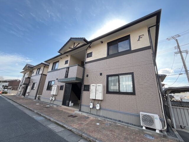 ロイヤルガーデンミルフィー Fの外観