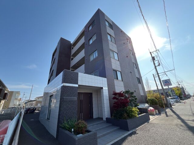 拡大写真:repos du coeur 4階402の外観写真(昼)