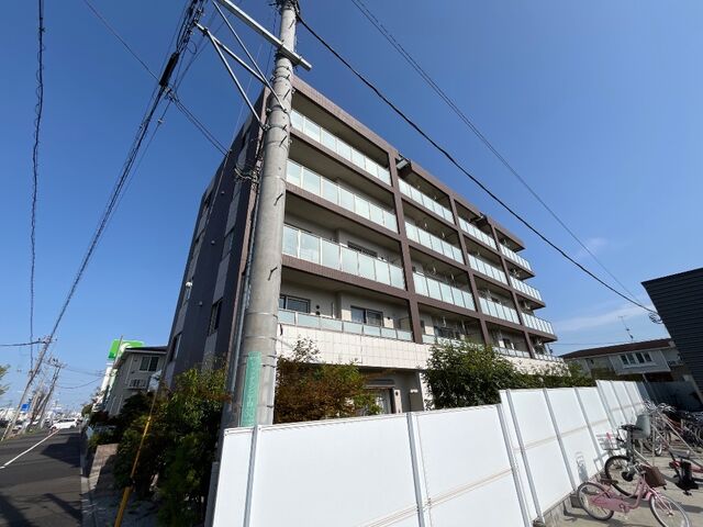 拡大写真:repos du coeur 4階402の外観写真(昼)