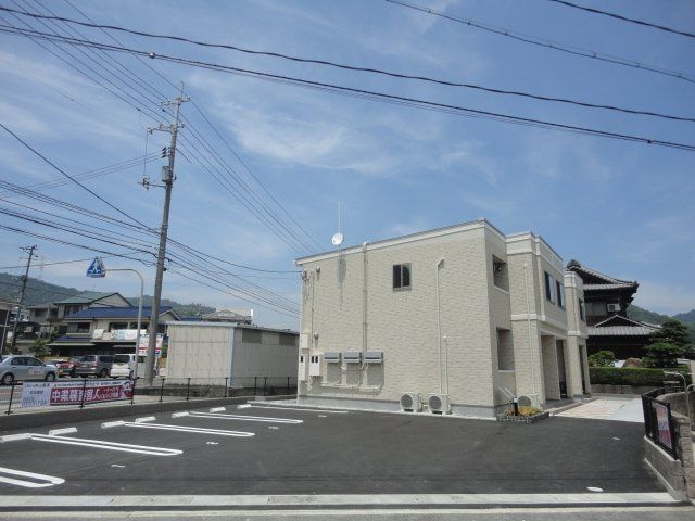 拡大写真:パストラル 2階203の外観写真(昼)