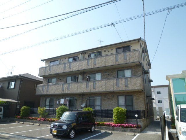 拡大写真:カサ・フェリス 1階102の外観写真(昼)