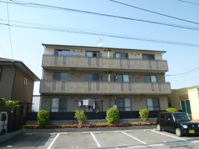 拡大写真:カサ・フェリス 1階102の外観写真(昼)