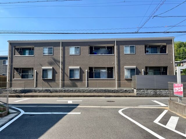 拡大写真:ルミナス コード 1階101の外観写真(昼)